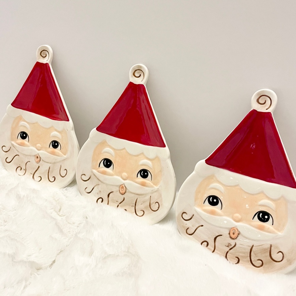 Johanna Parker Transpac Set of 3 Santa‎ Claus CHRISTMAS Appetizer Dessert Plates